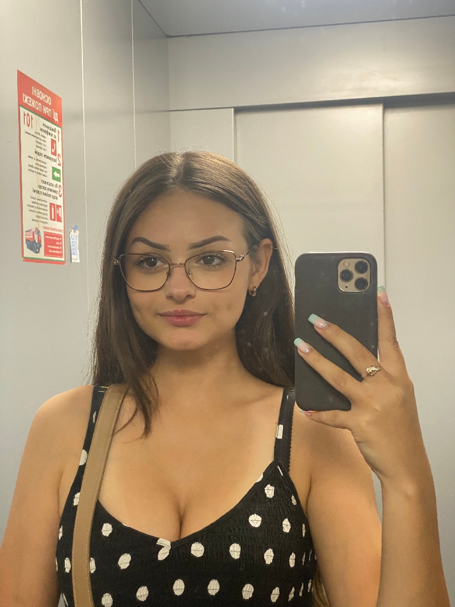 Sexy model Stacy in Rotterdam